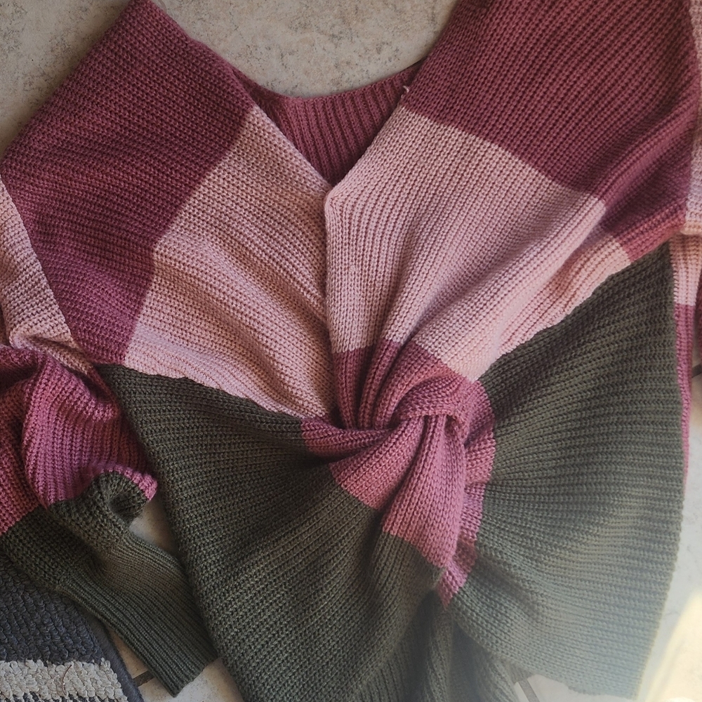 Sweater - Picture 2 of 2